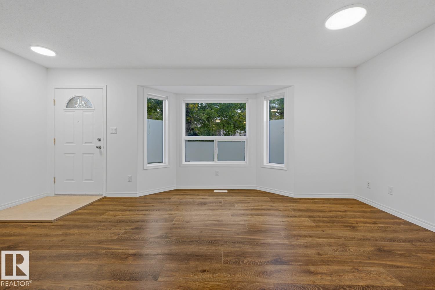 11120 132 St Nw Property Photo 4