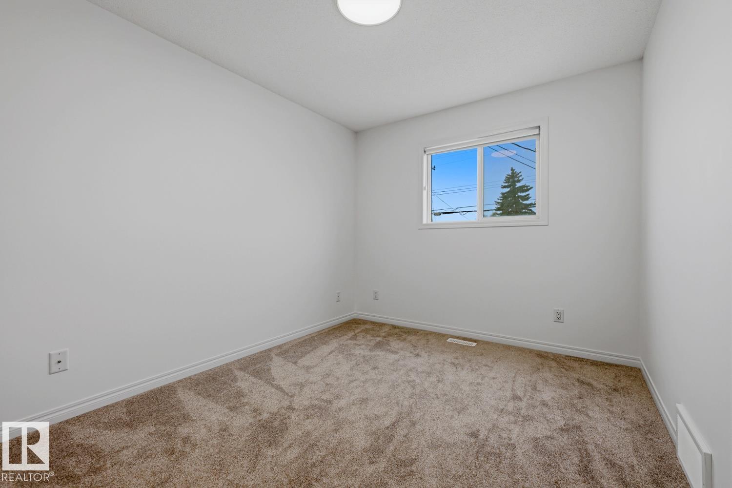 11120 132 St Nw Property Photo 16