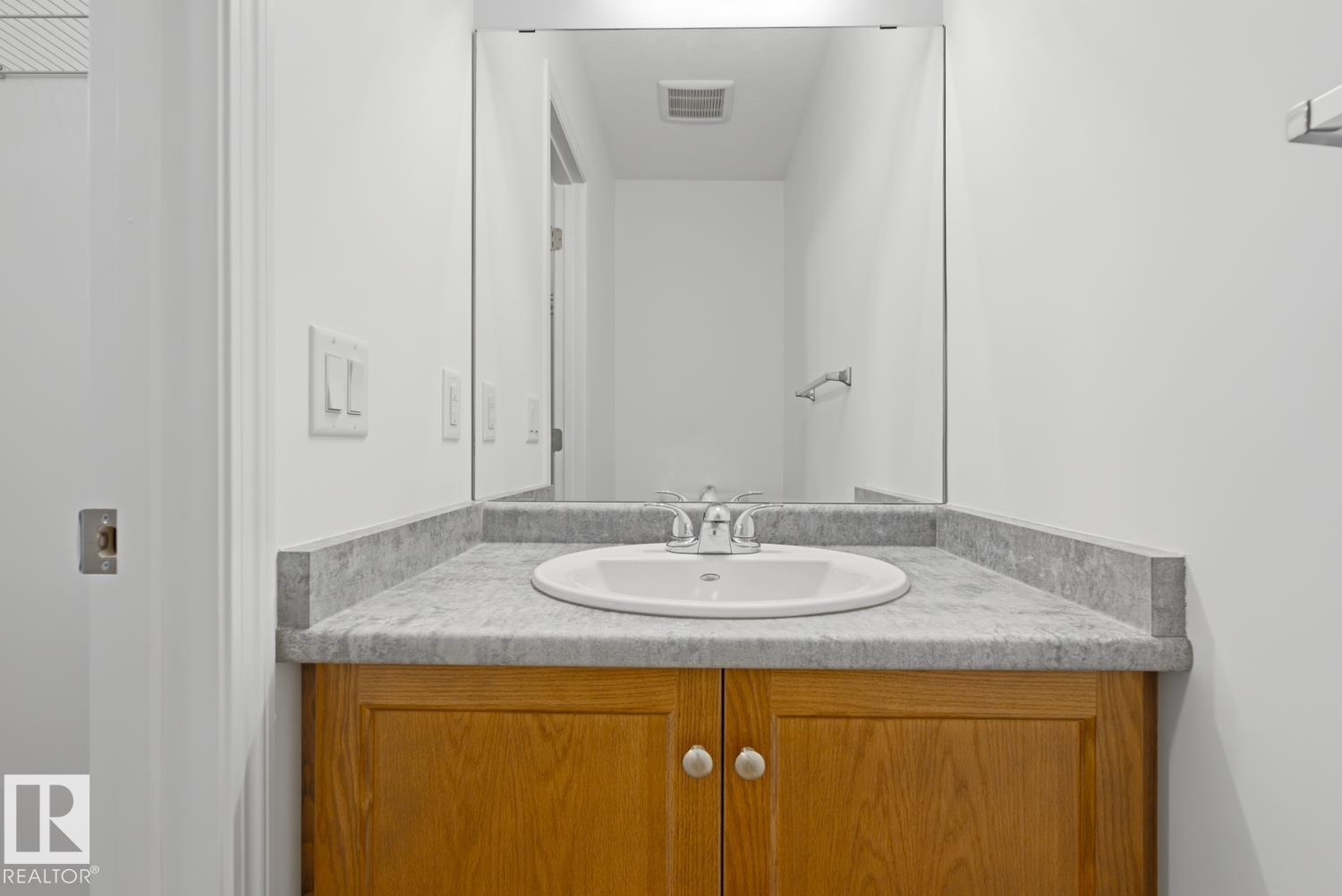 11120 132 St Nw Property Photo 17