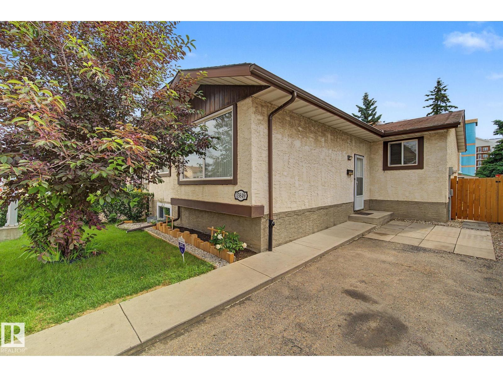13849 114 ST NW