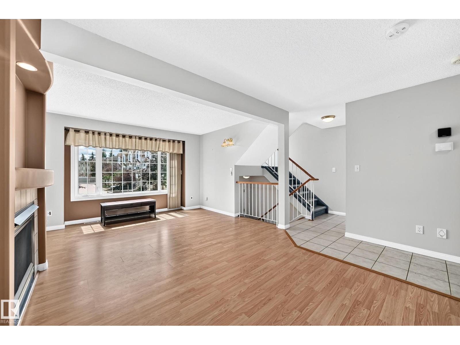 #51 9630 176 St Nw Property Photo 9