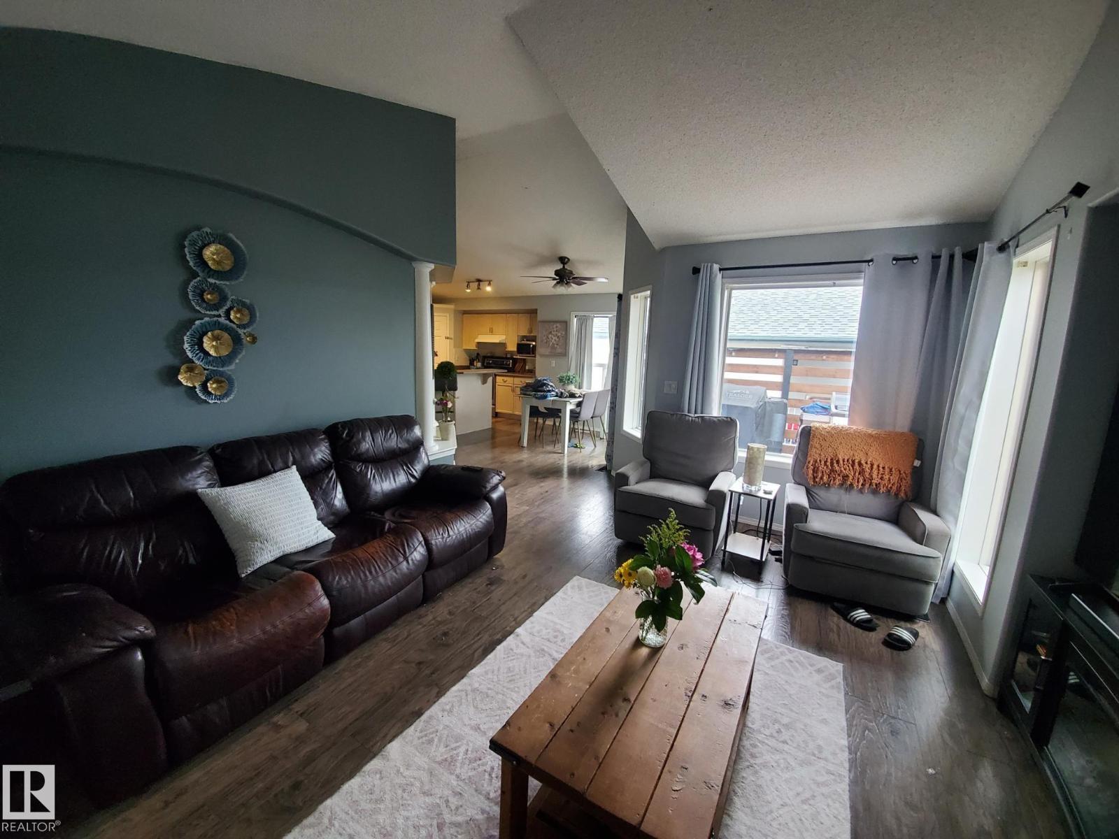 53 Langley Property Photo 6