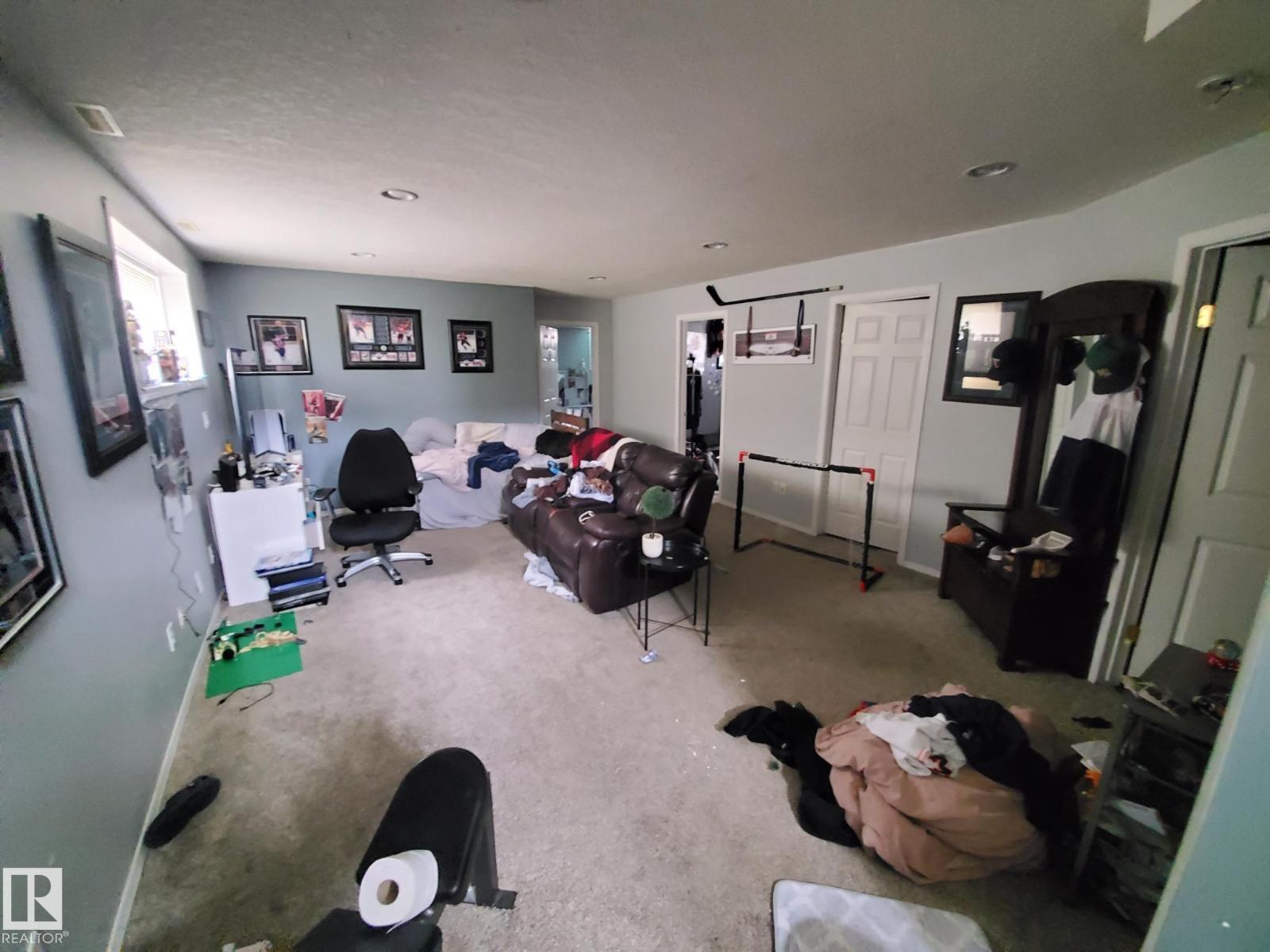 53 Langley Property Photo 21