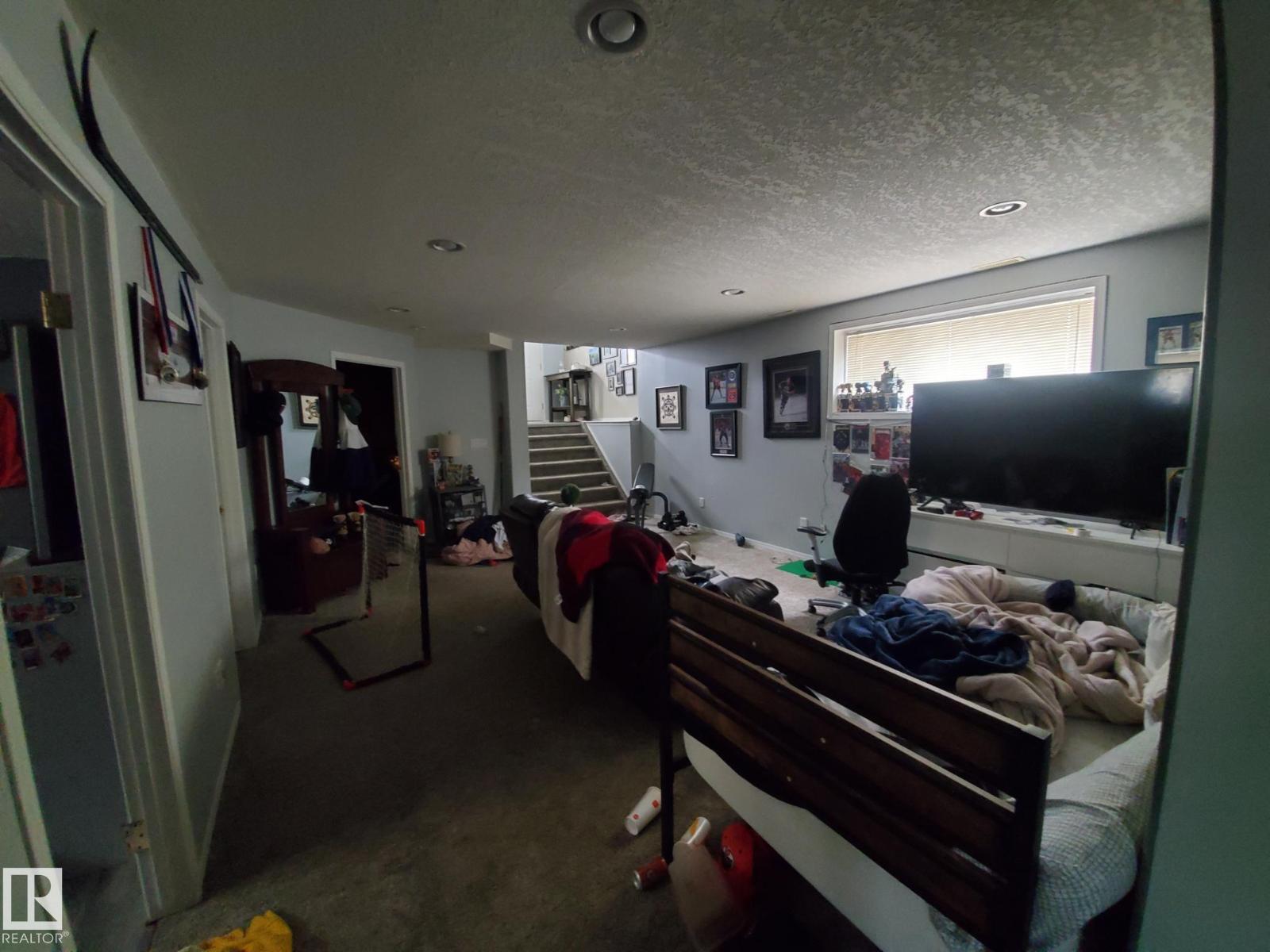 53 Langley Property Photo 24