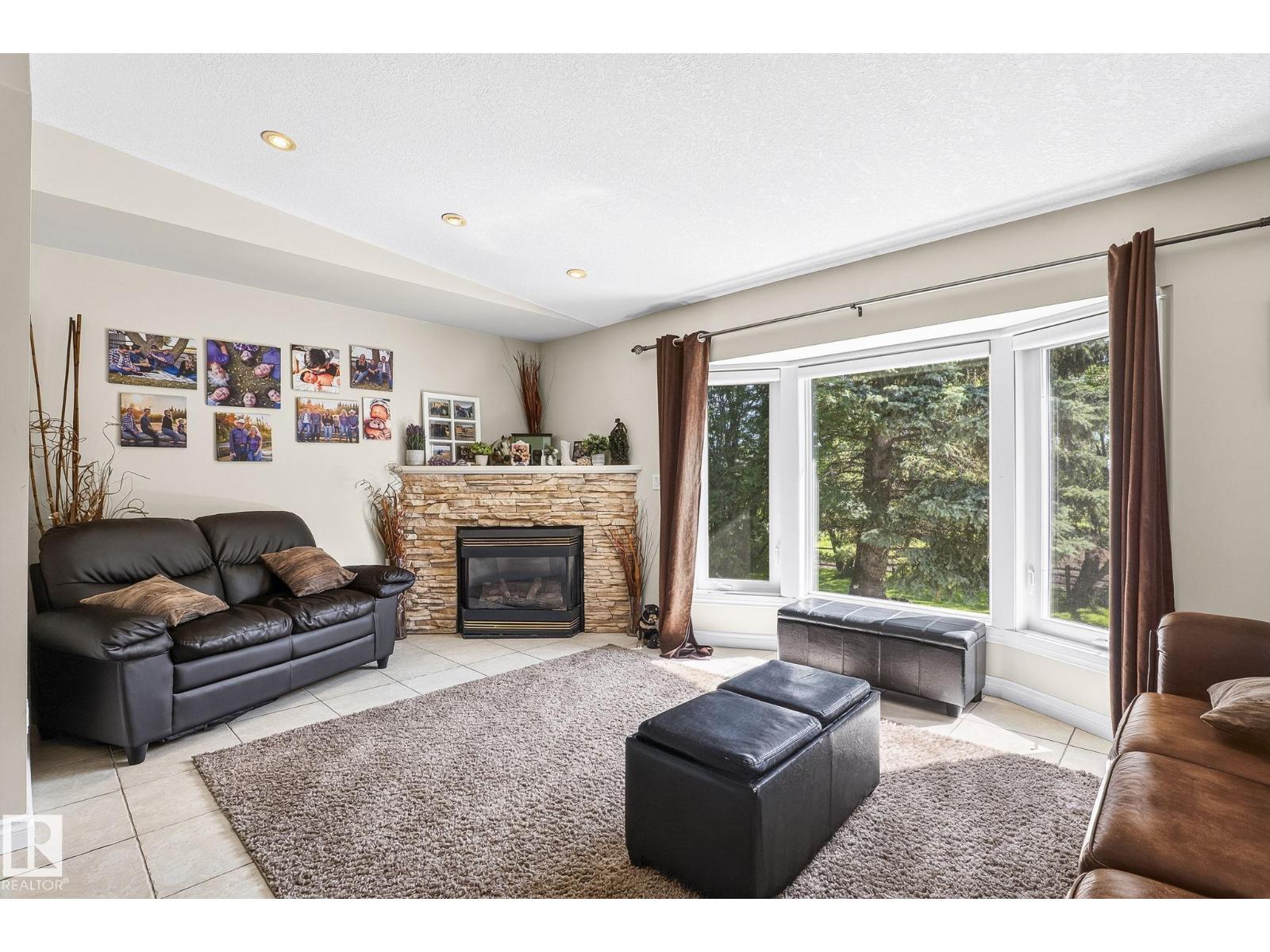 860 41 Av Sw Property Photo 6