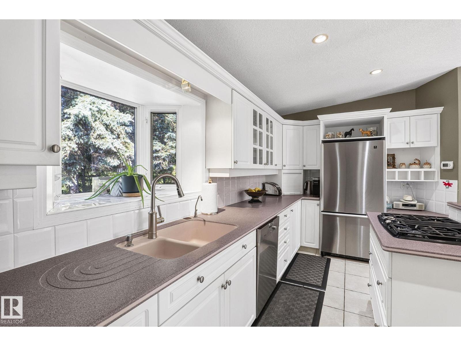 860 41 Av Sw Property Photo 11