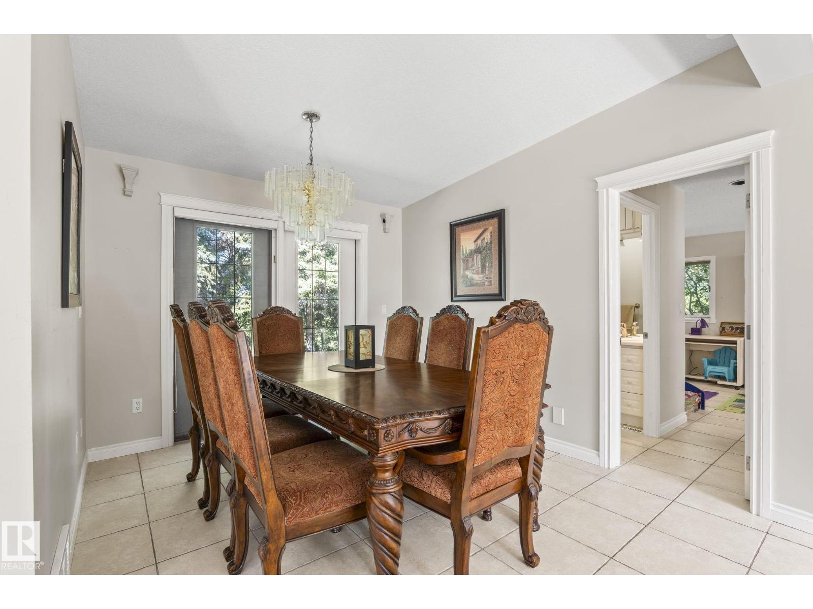 860 41 Av Sw Property Photo 12