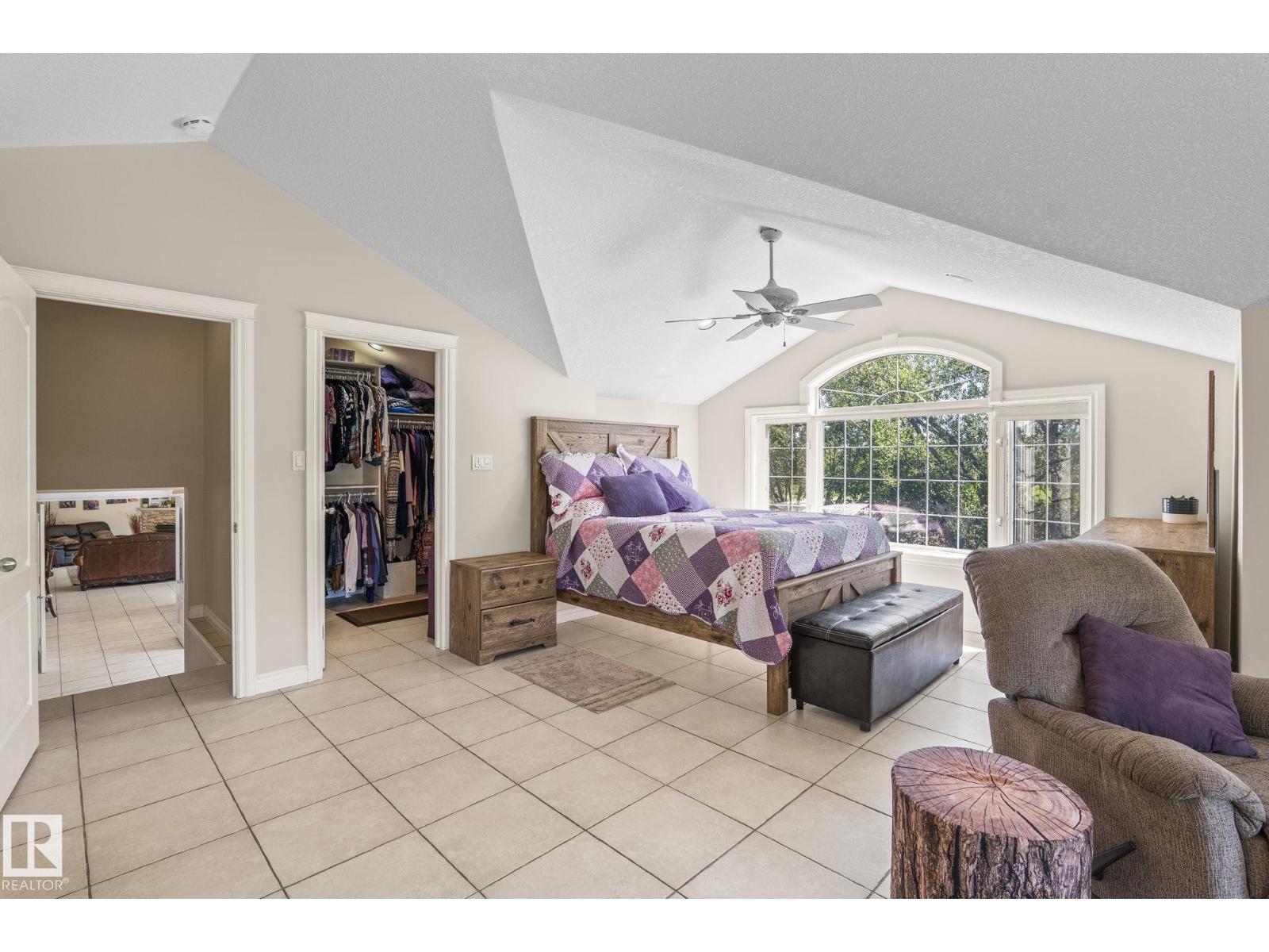 860 41 Av Sw Property Photo 22