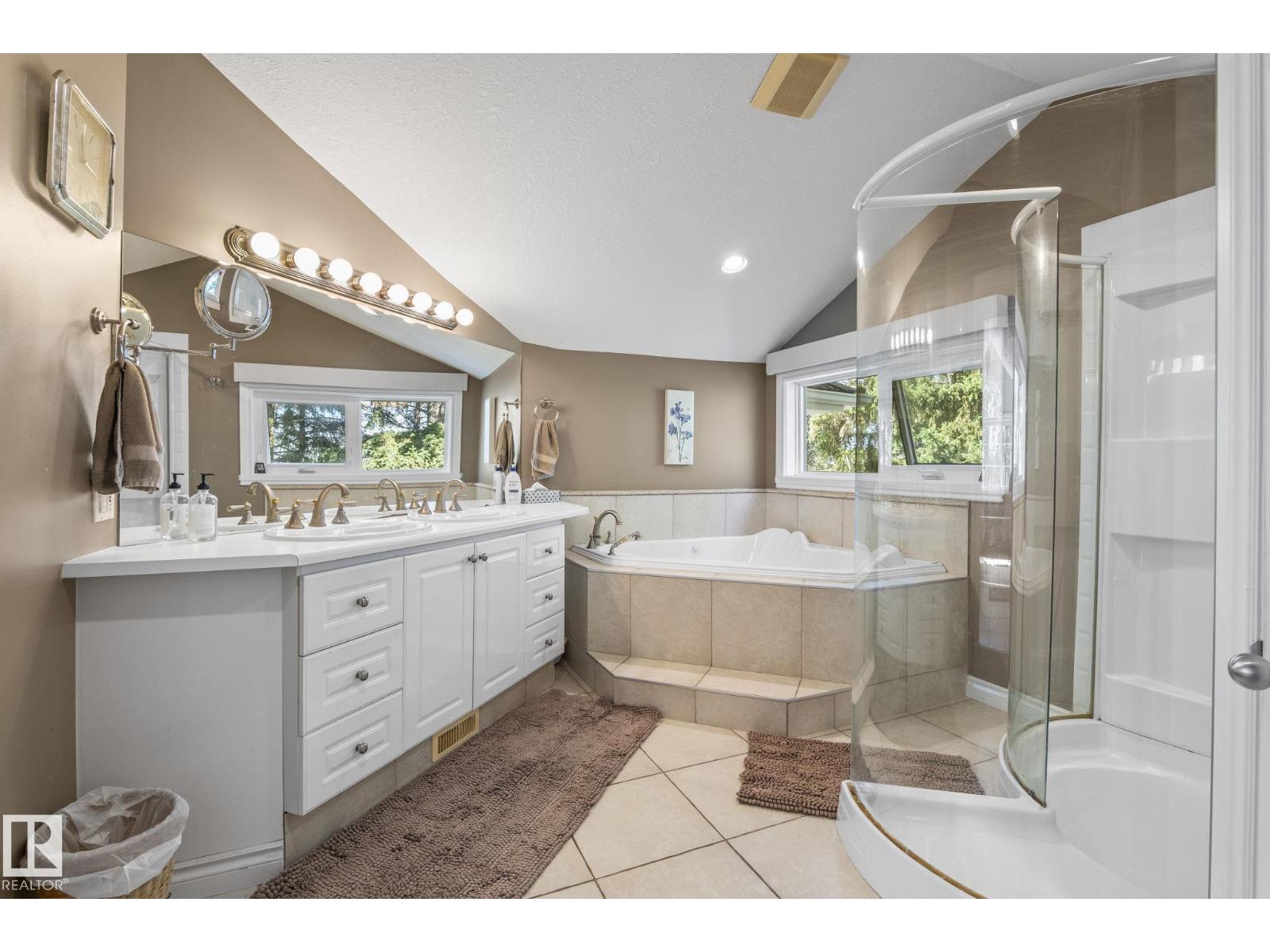 860 41 Av Sw Property Photo 23