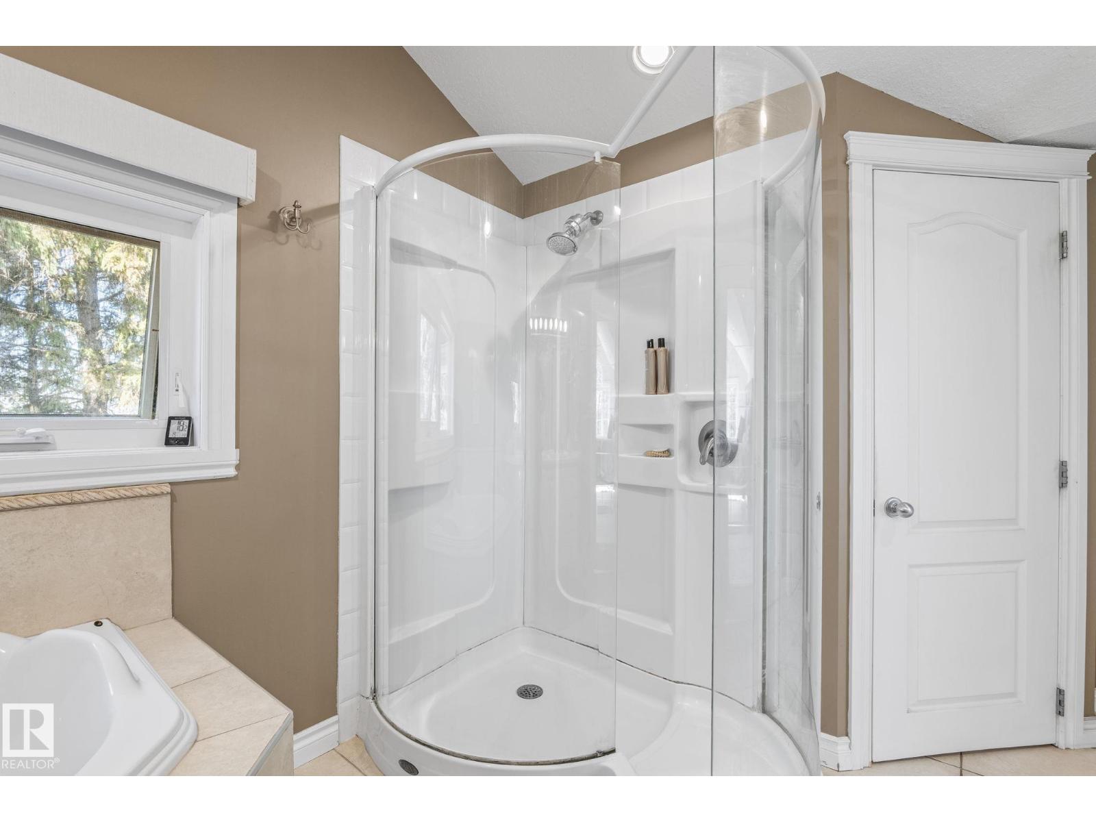 860 41 Av Sw Property Photo 25