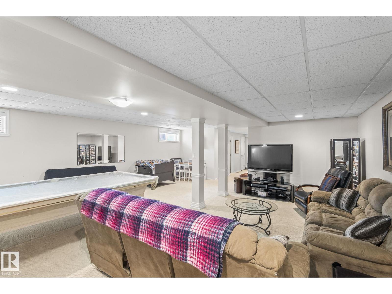 860 41 Av Sw Property Photo 32