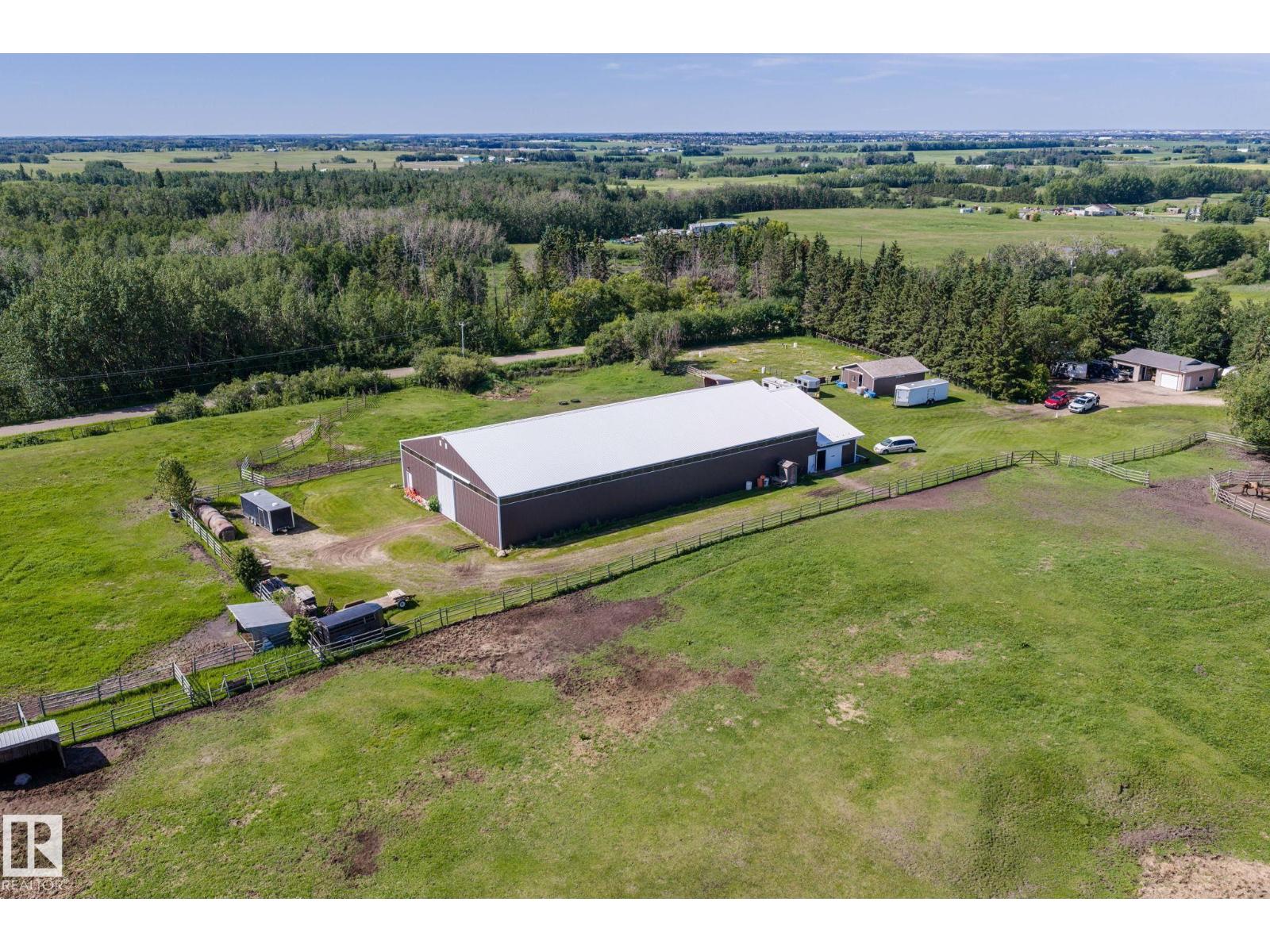 860 41 Av Sw Property Photo 57