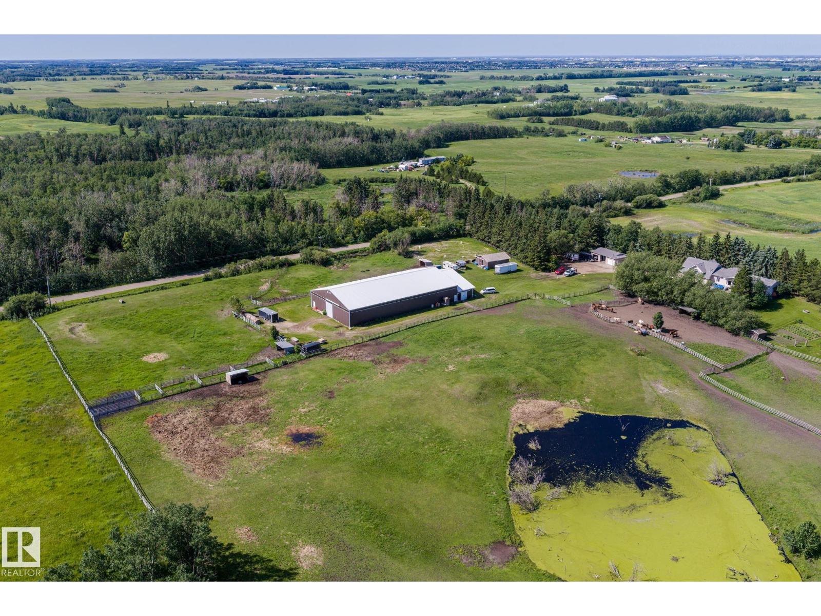 860 41 Av Sw Property Photo 58