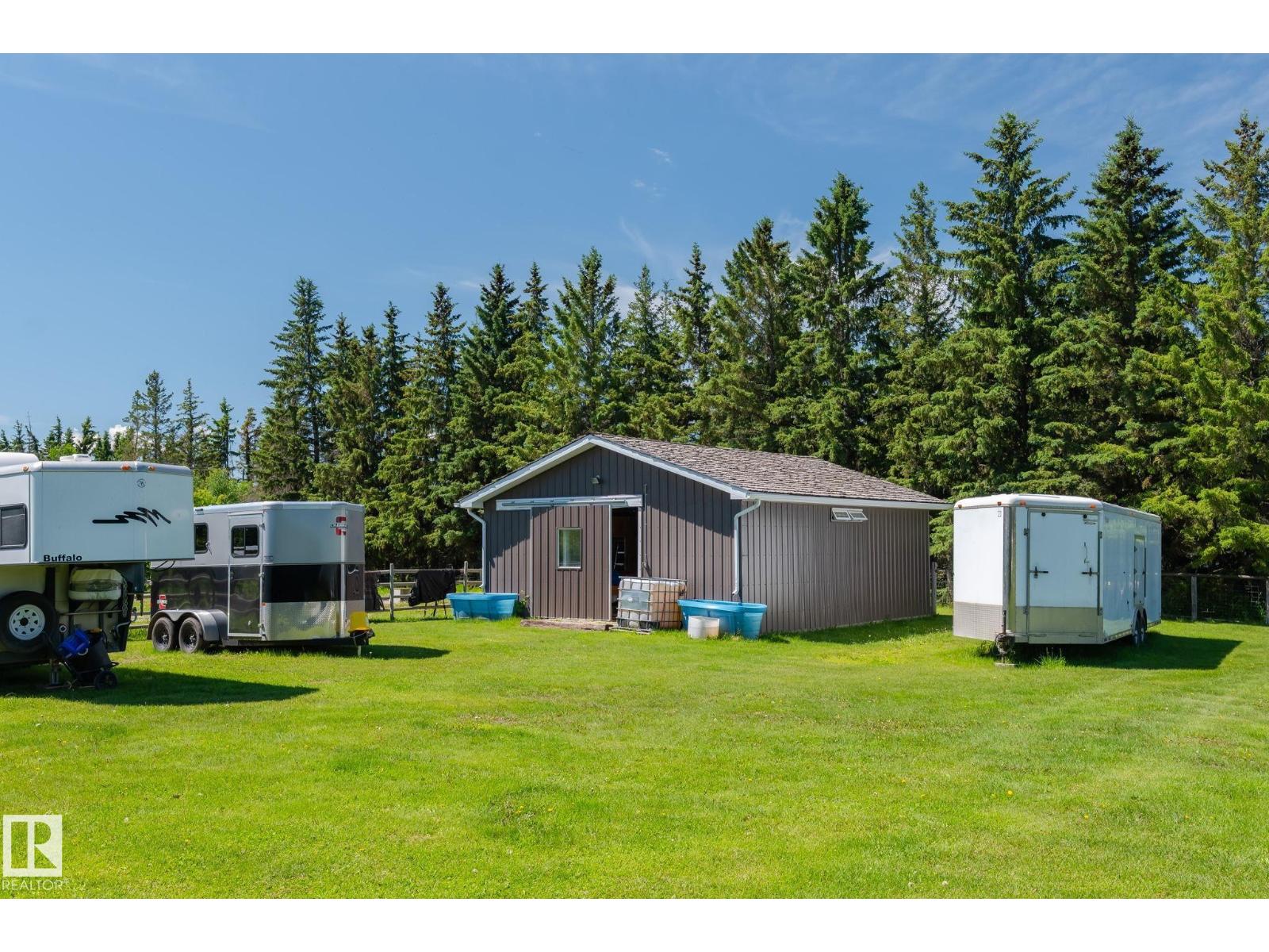 860 41 Av Sw Property Photo 59