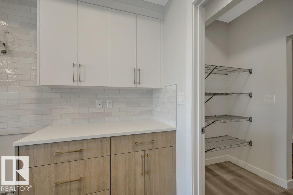 788 Bank Dr Property Photo 12