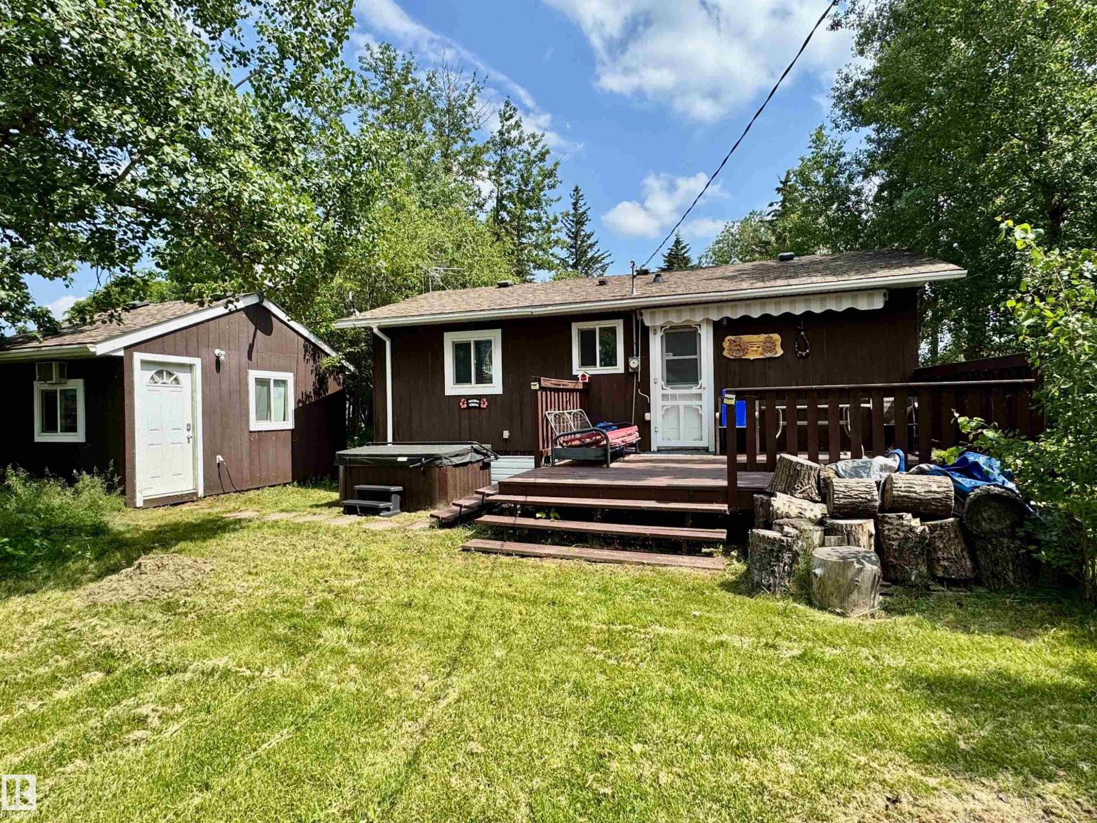 4920 58 St Property Photo 5