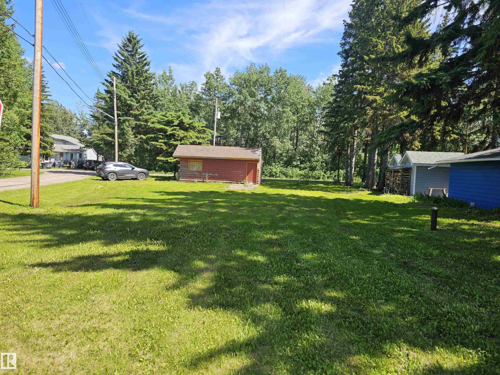 5219 47A AV Property Photo 1