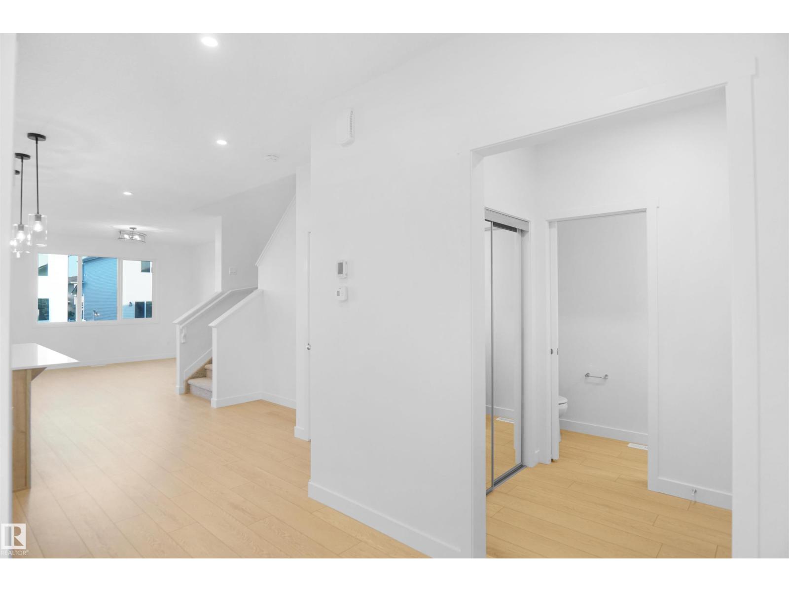 17715 7 St Ne Property Photo 5