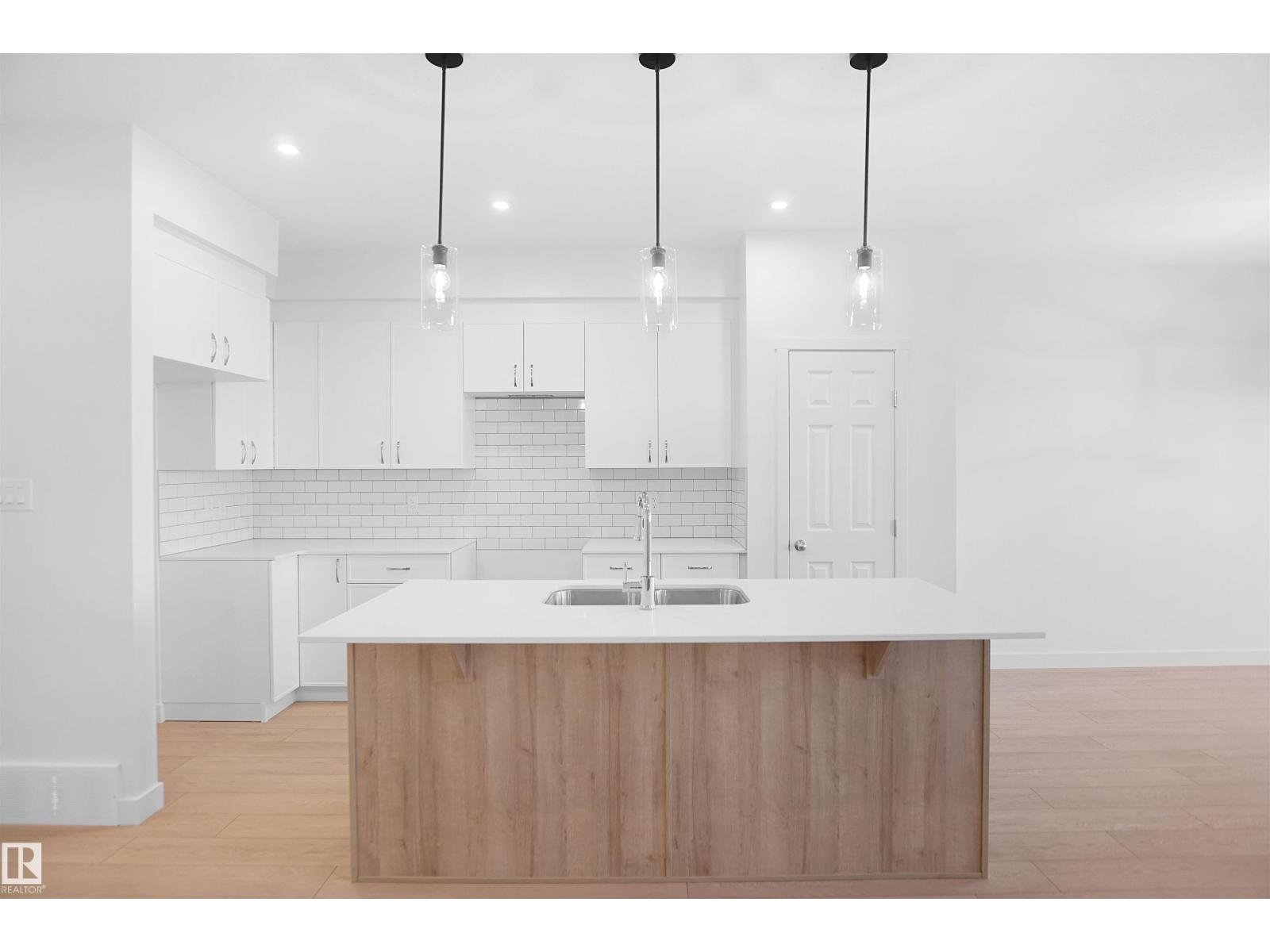 17715 7 St Ne Property Photo 17