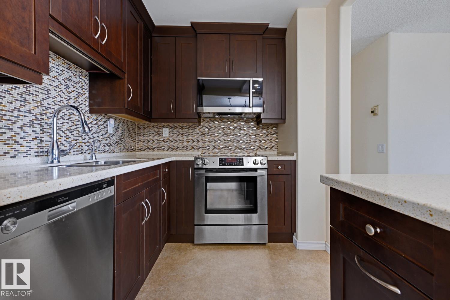 #505 10145 109 St Nw Property Photo 7