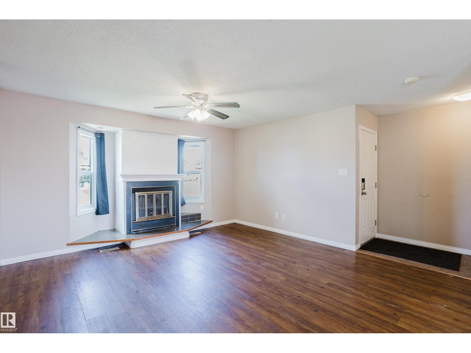 8707 151 Av Nw Property Photo 9