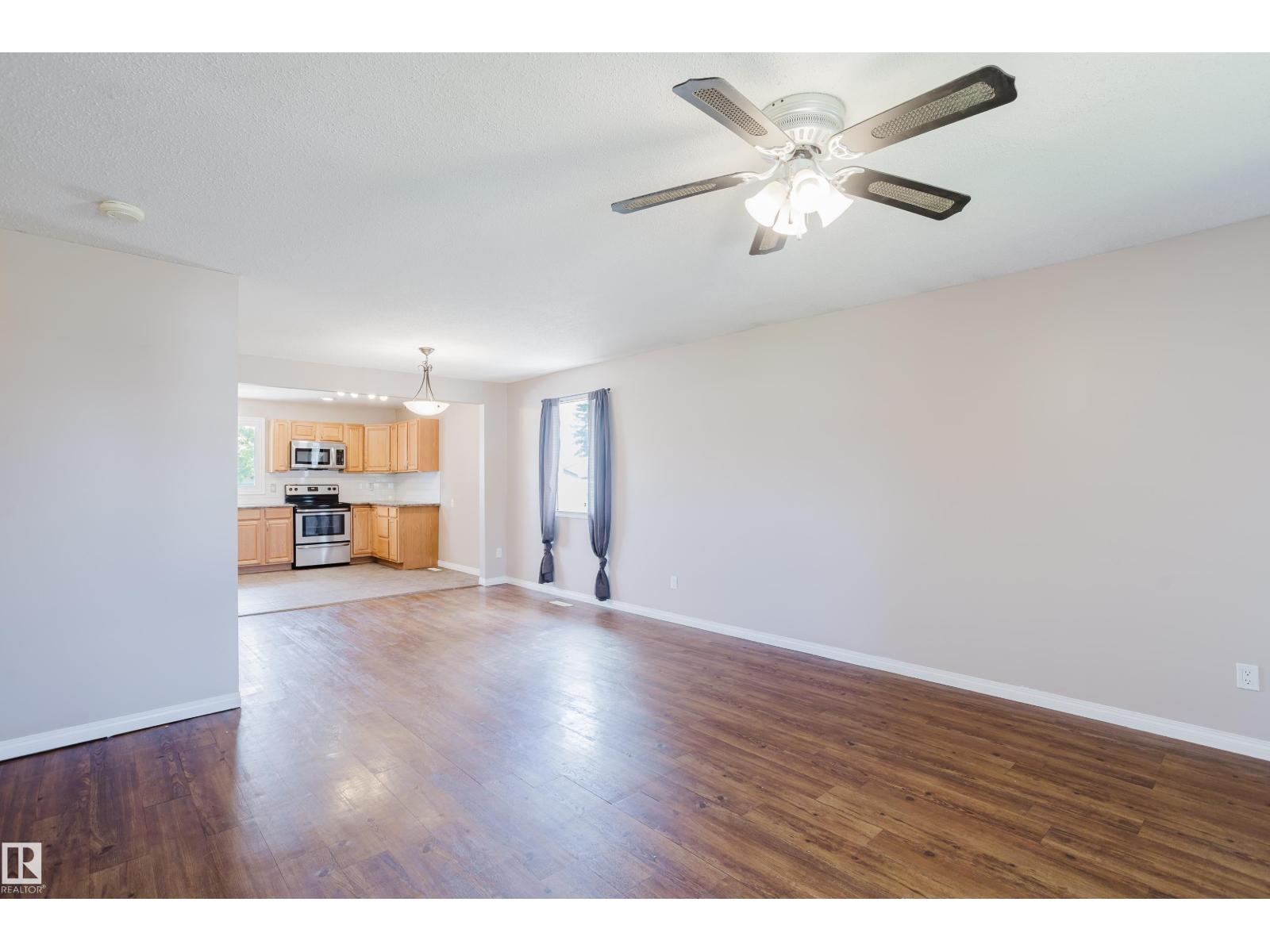 8707 151 Av Nw Property Photo 11