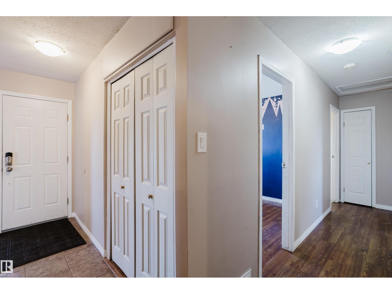 8707 151 Av Nw Property Photo 23