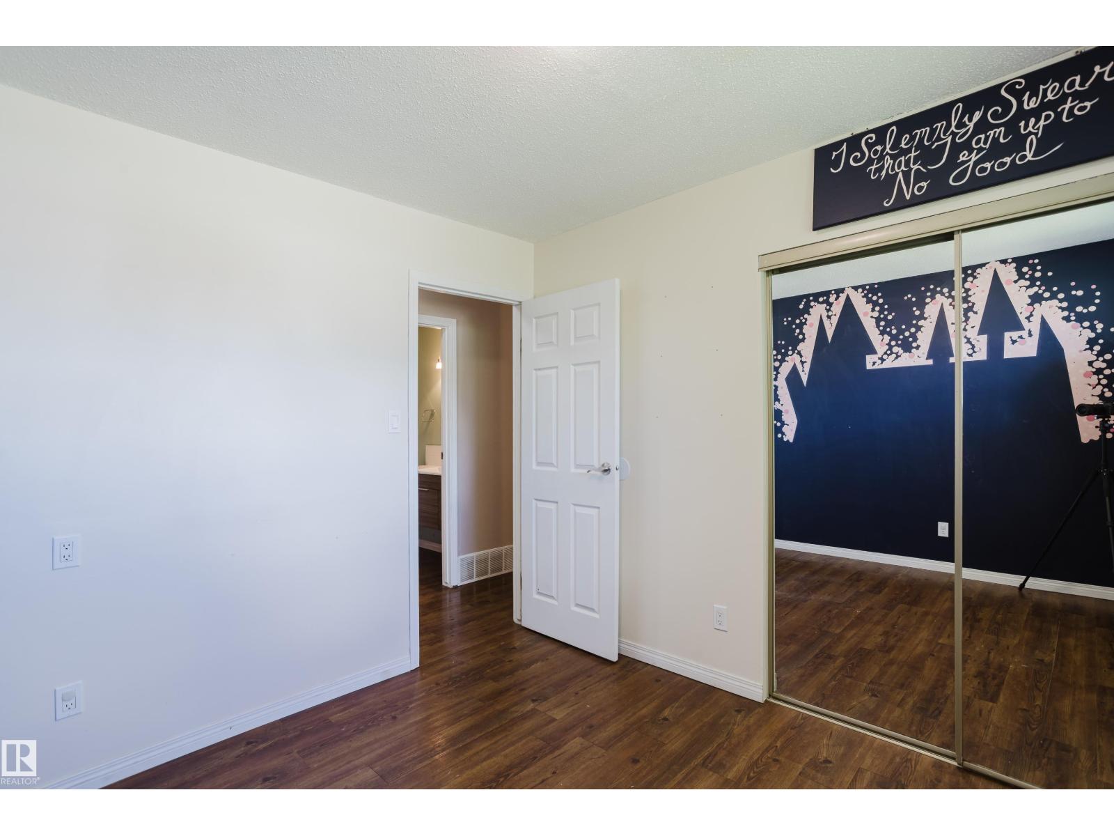 8707 151 Av Nw Property Photo 32