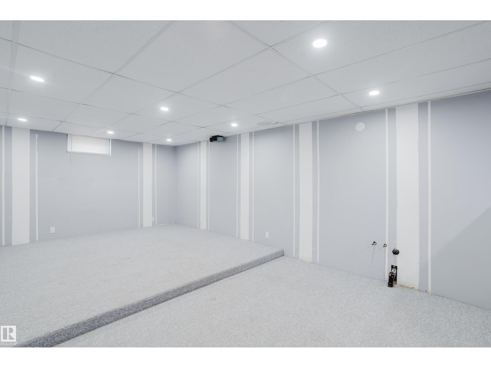 8707 151 Av Nw Property Photo 39