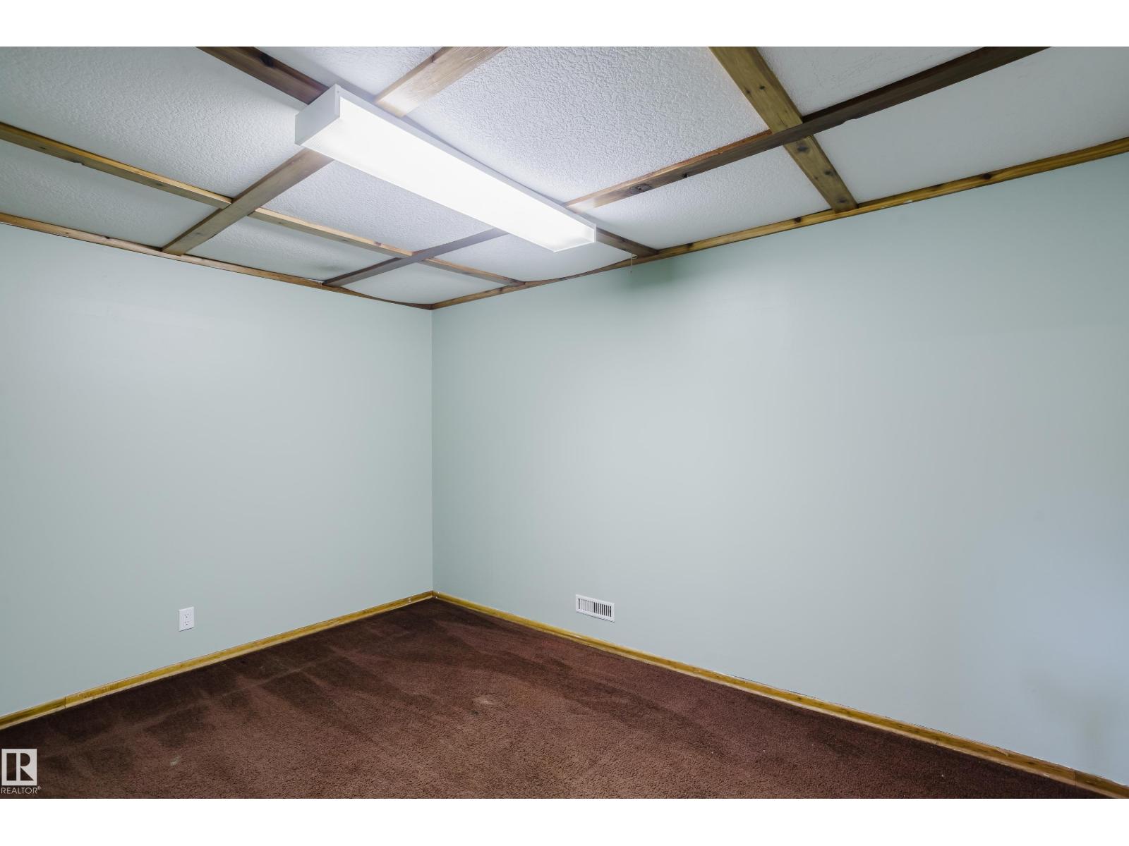 8707 151 Av Nw Property Photo 43