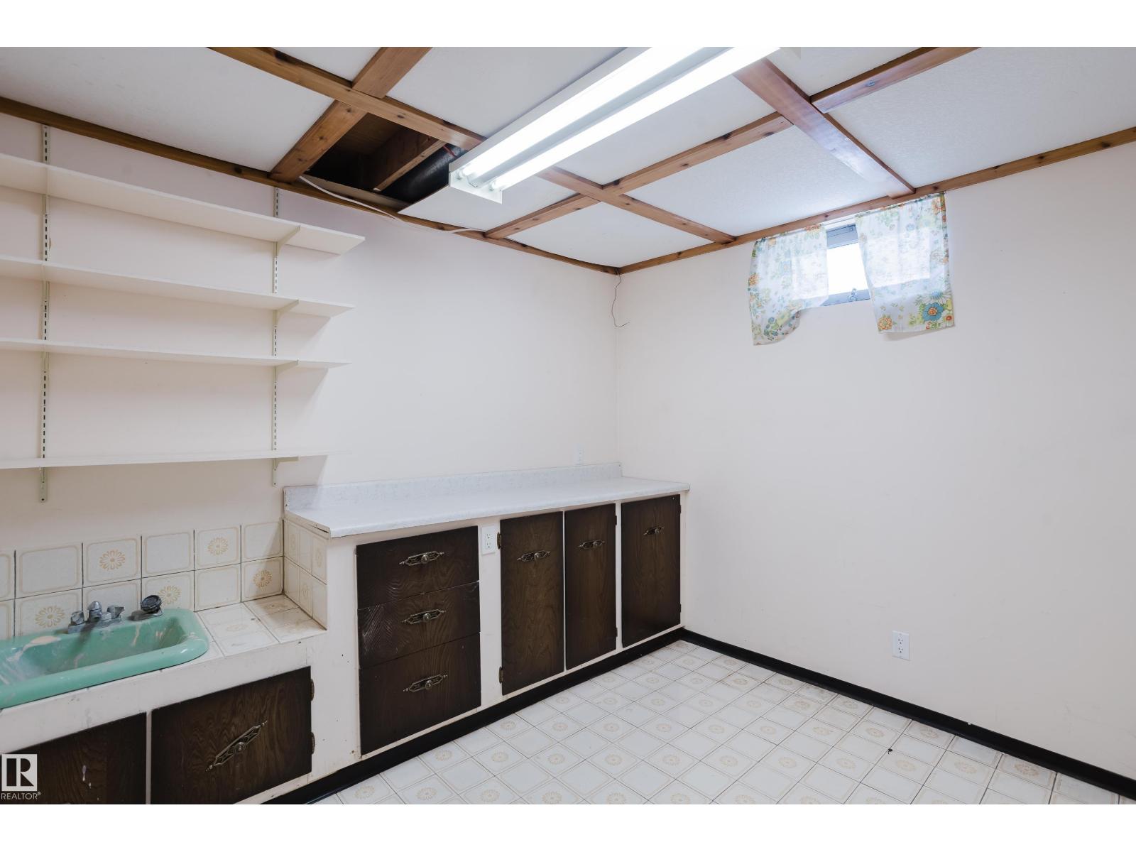 8707 151 Av Nw Property Photo 46