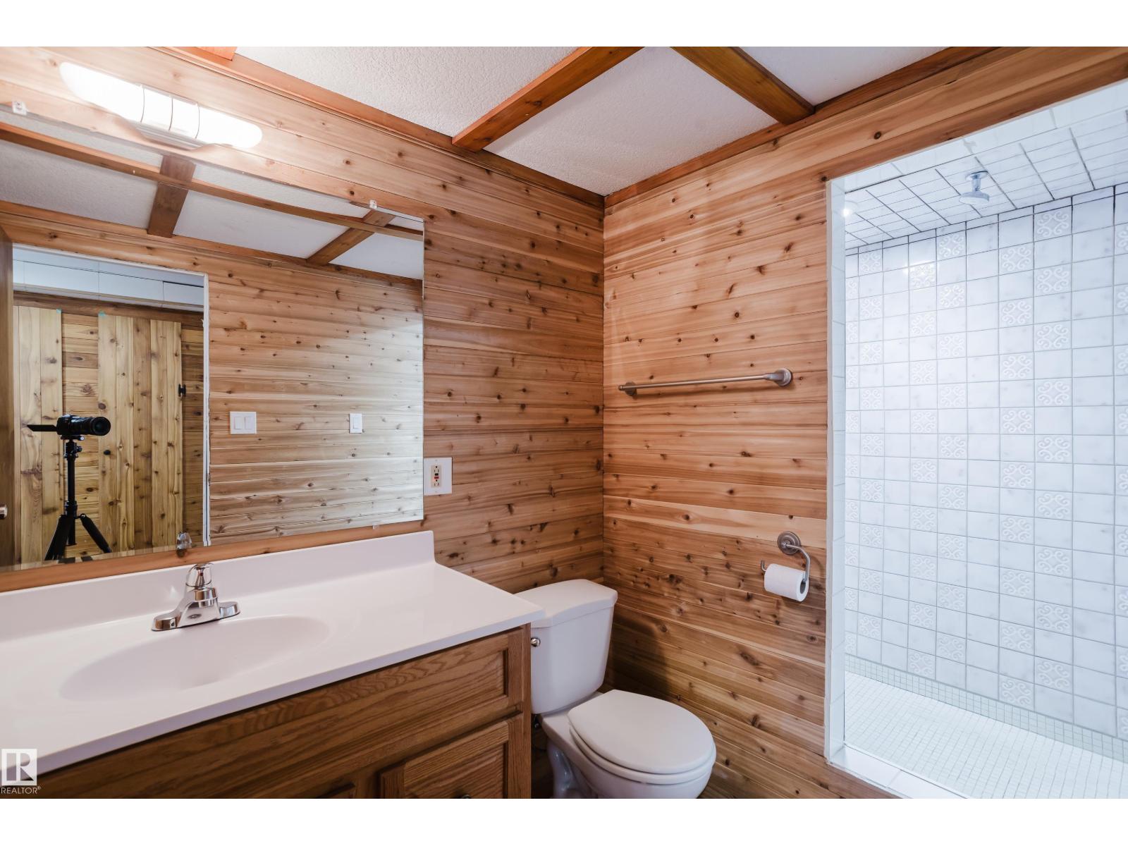 8707 151 Av Nw Property Photo 48