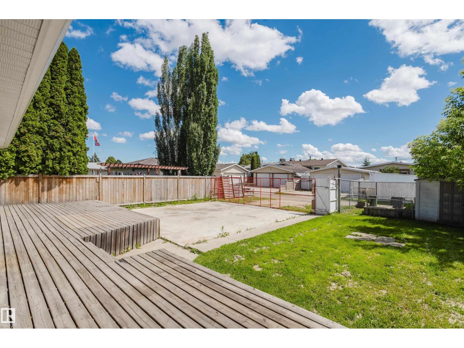 8707 151 Av Nw Property Photo 55