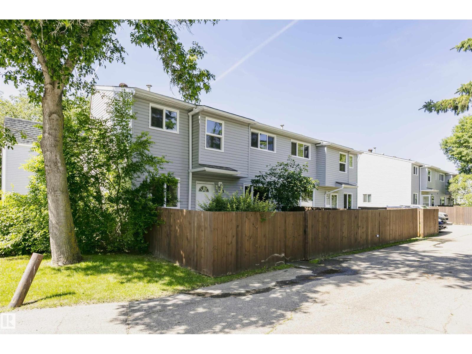 5418 144B AV NW Property Photo 1