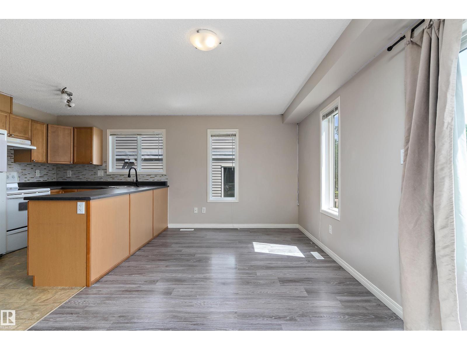#56 130 Hyndman Cr Nw Property Photo 8