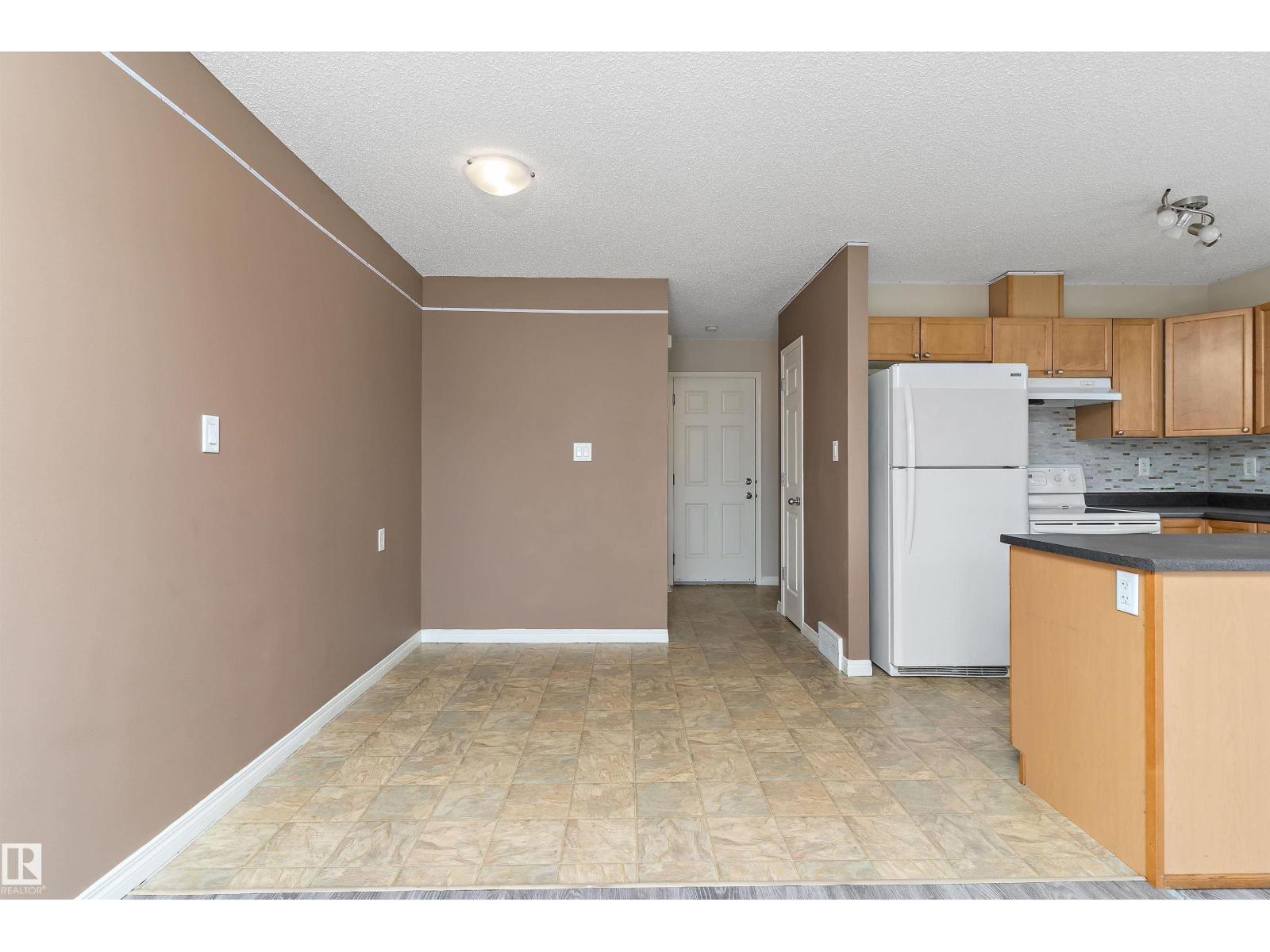 #56 130 Hyndman Cr Nw Property Photo 13