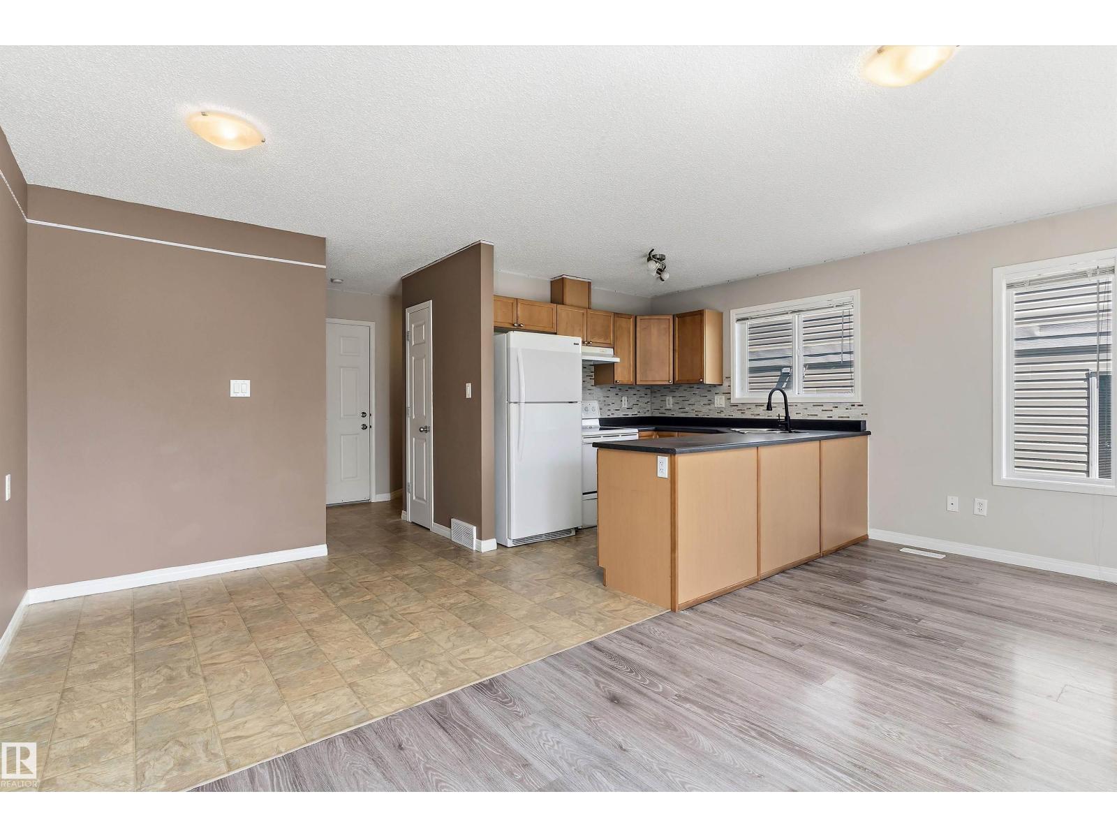 #56 130 Hyndman Cr Nw Property Photo 14