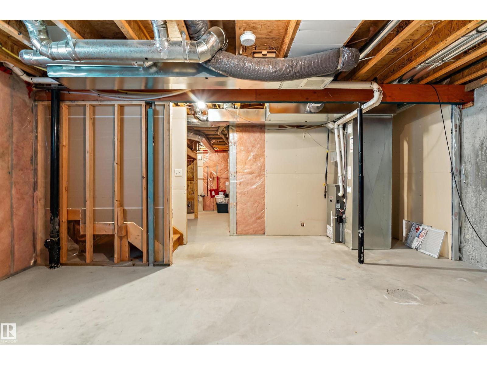 #56 130 Hyndman Cr Nw Property Photo 26