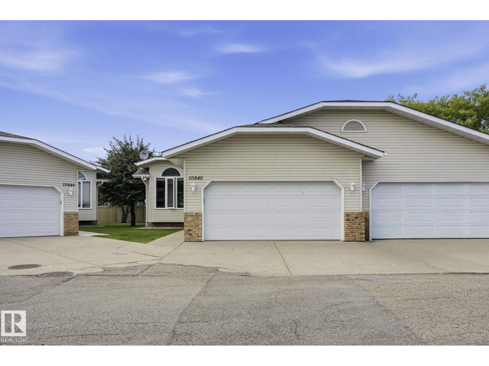 10840 25 Av Nw Property Photo 1