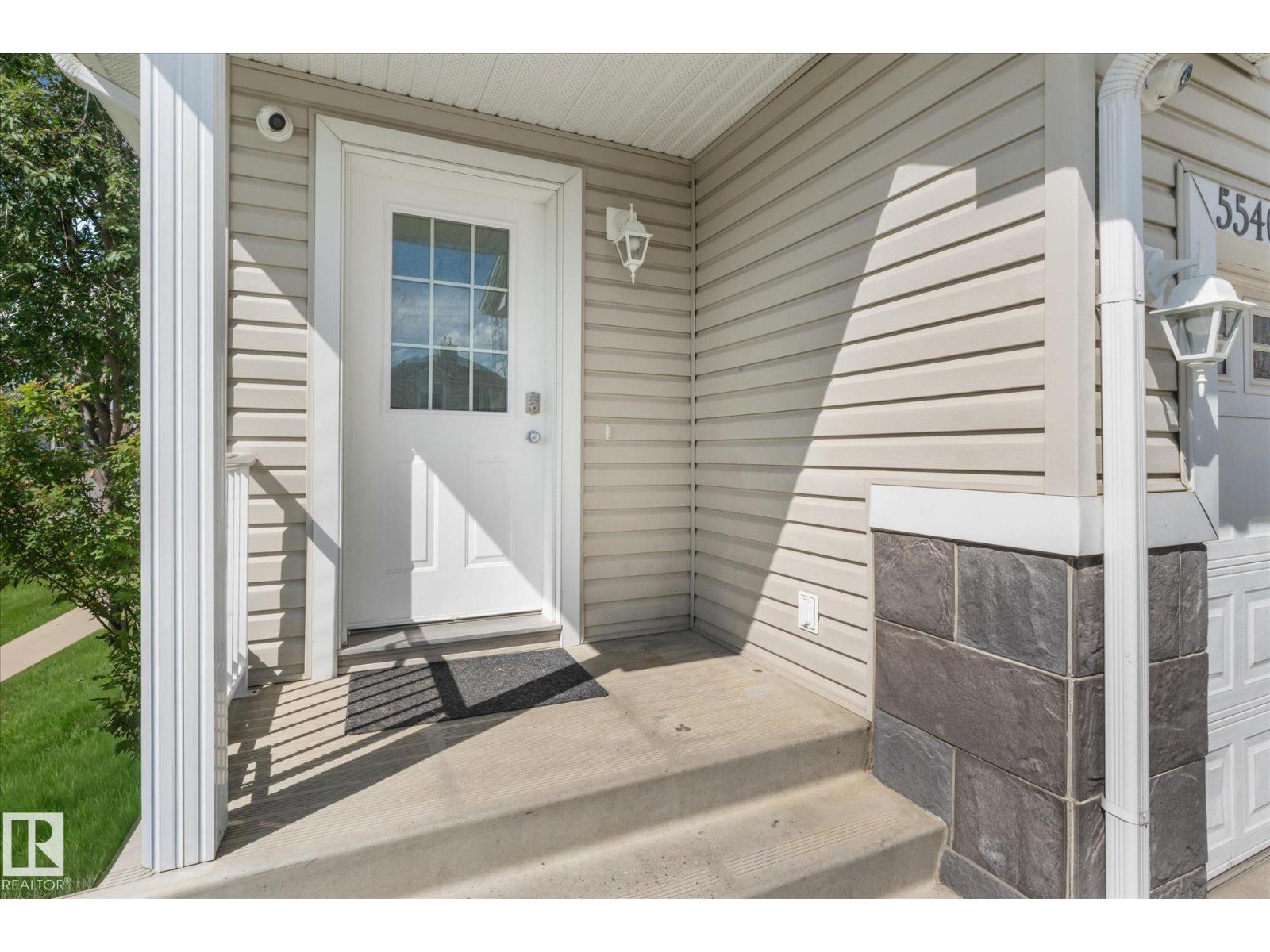 5540 163 Av Nw Property Photo 5