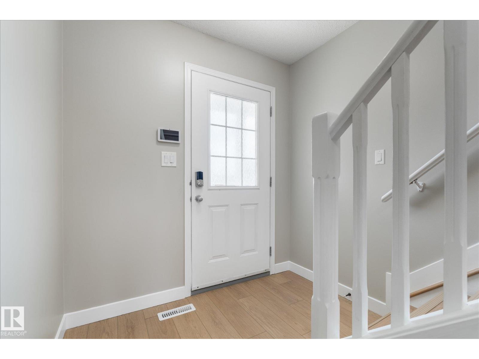 5540 163 Av Nw Property Photo 6