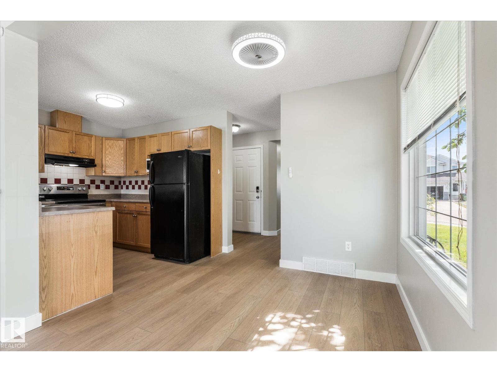 5540 163 Av Nw Property Photo 9
