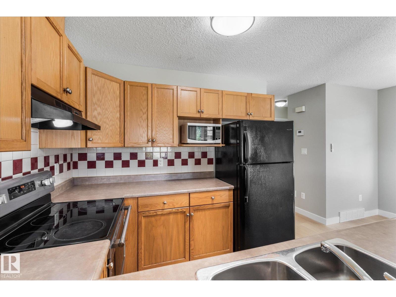 5540 163 Av Nw Property Photo 17