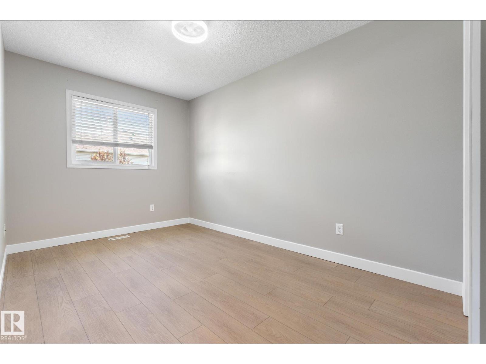 5540 163 Av Nw Property Photo 28