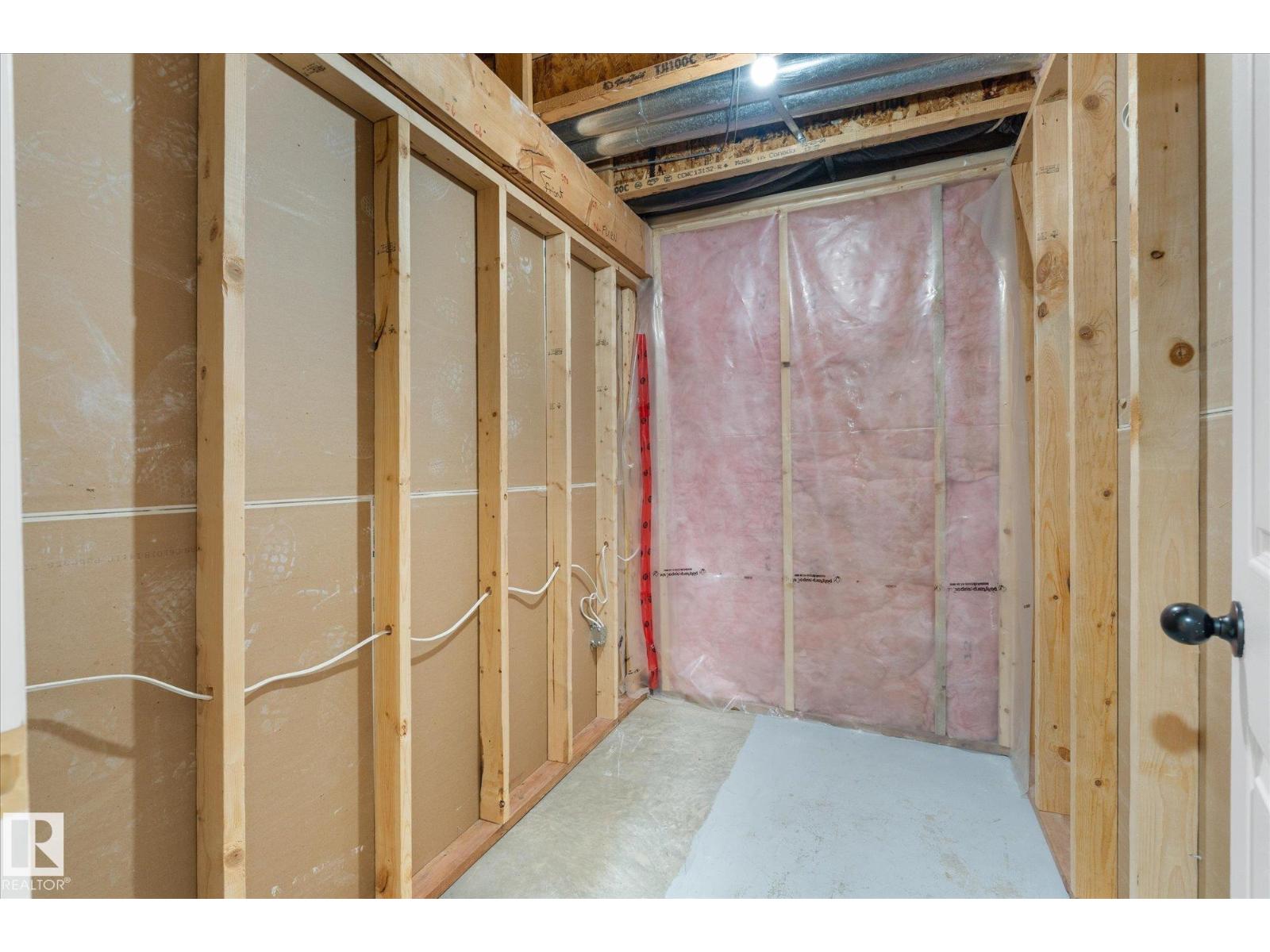 5540 163 Av Nw Property Photo 38