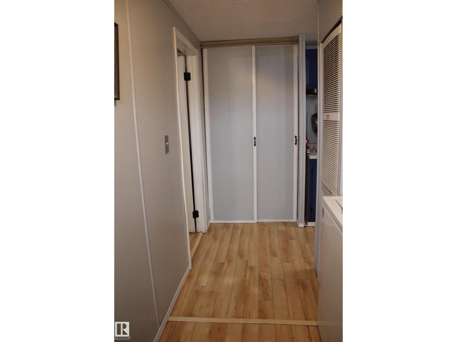 4839 49 Av Property Photo 15