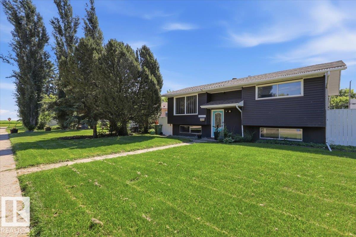 4507 46 Av Property Photo 2