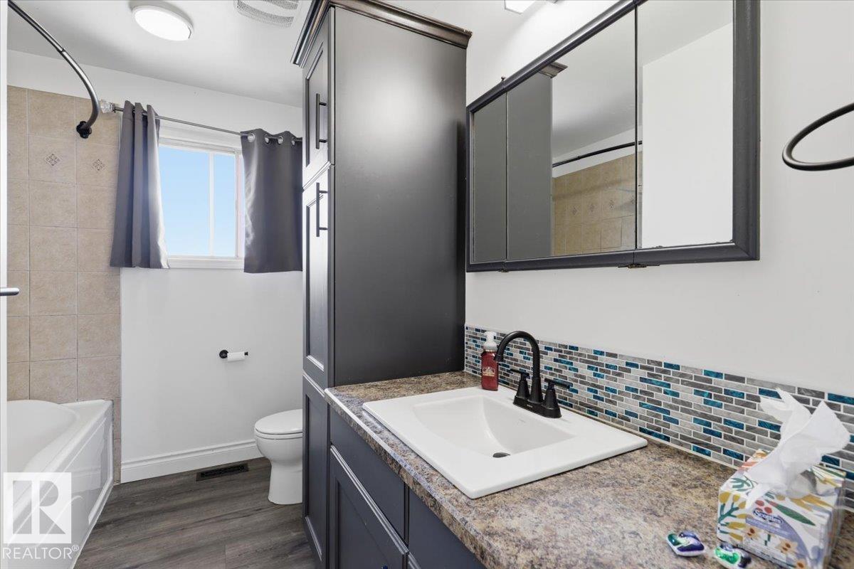 4507 46 Av Property Photo 14