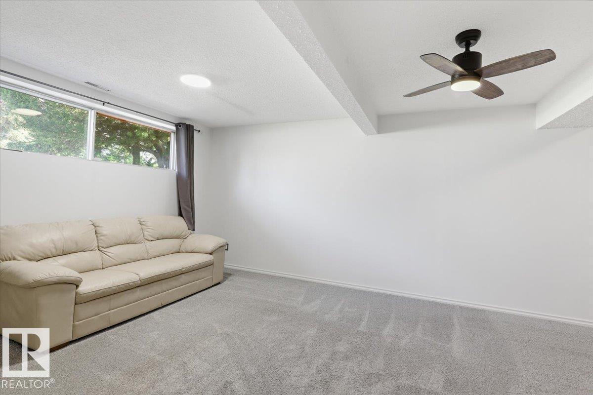 4507 46 Av Property Photo 19