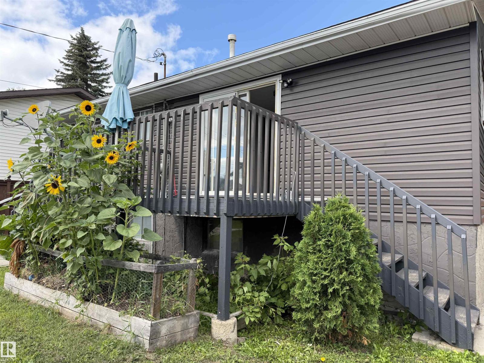 4507 46 Av Property Photo 24